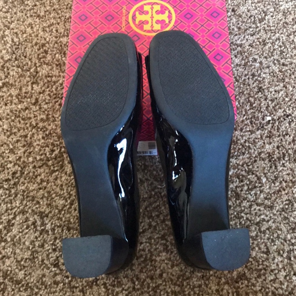 ‼️SOLD‼️💯Authentic Tory Burch Tiernan Pump - Picture 4 of 7
